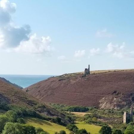Newly Renovated Characterful Cottage, Wheal Rose Scorrier Exterior foto